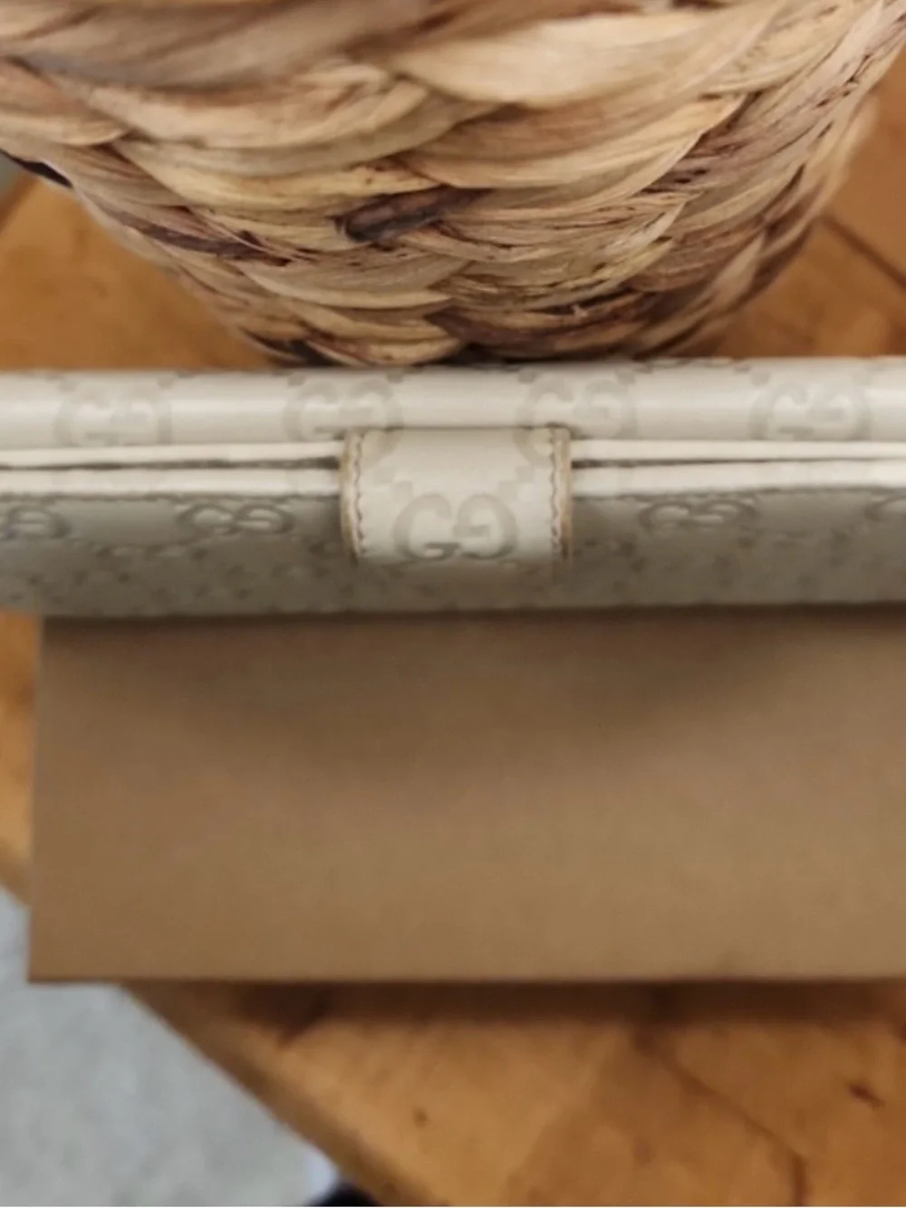 Gucci wallet embossed